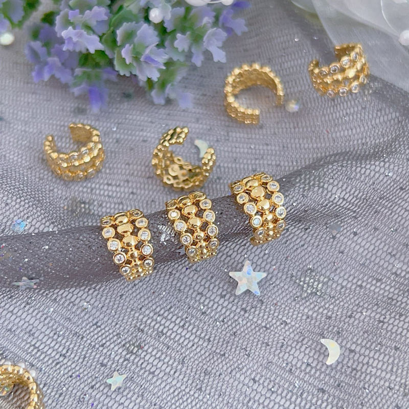 Earcuff triple mini perlitas  REF 1.131