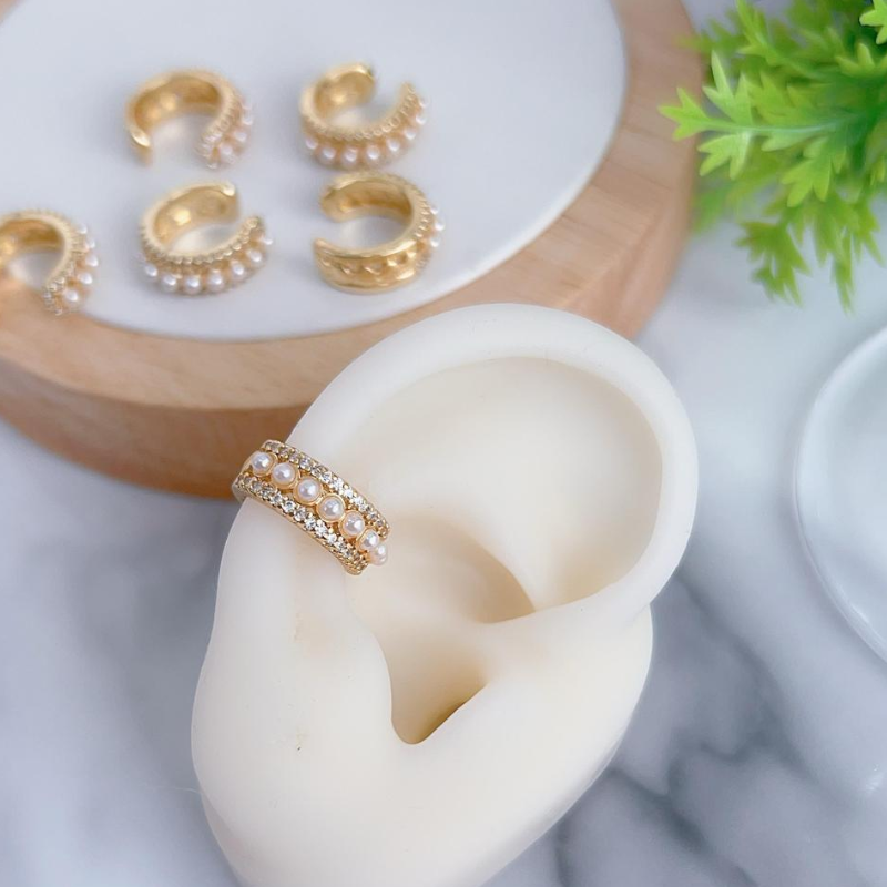Earcuff dorado detalles REF 1.195